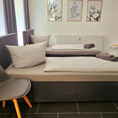 Gaesteappartement Viktoria Зинсхайм Экстерьер фото